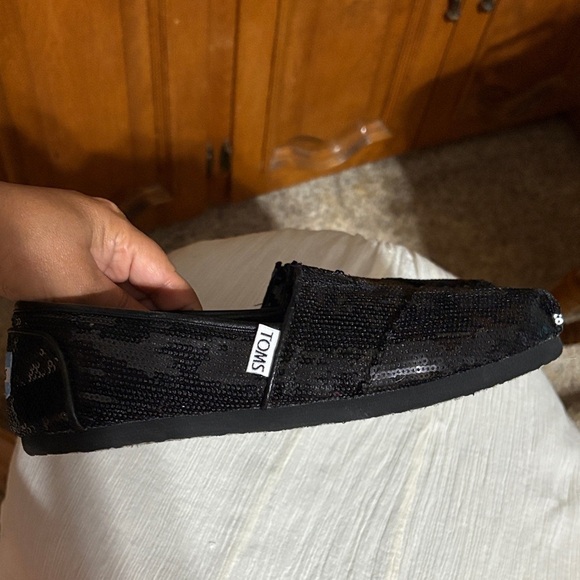TOMS Sparkling Black Sequin Slip-Ons - Picture 4 of 7